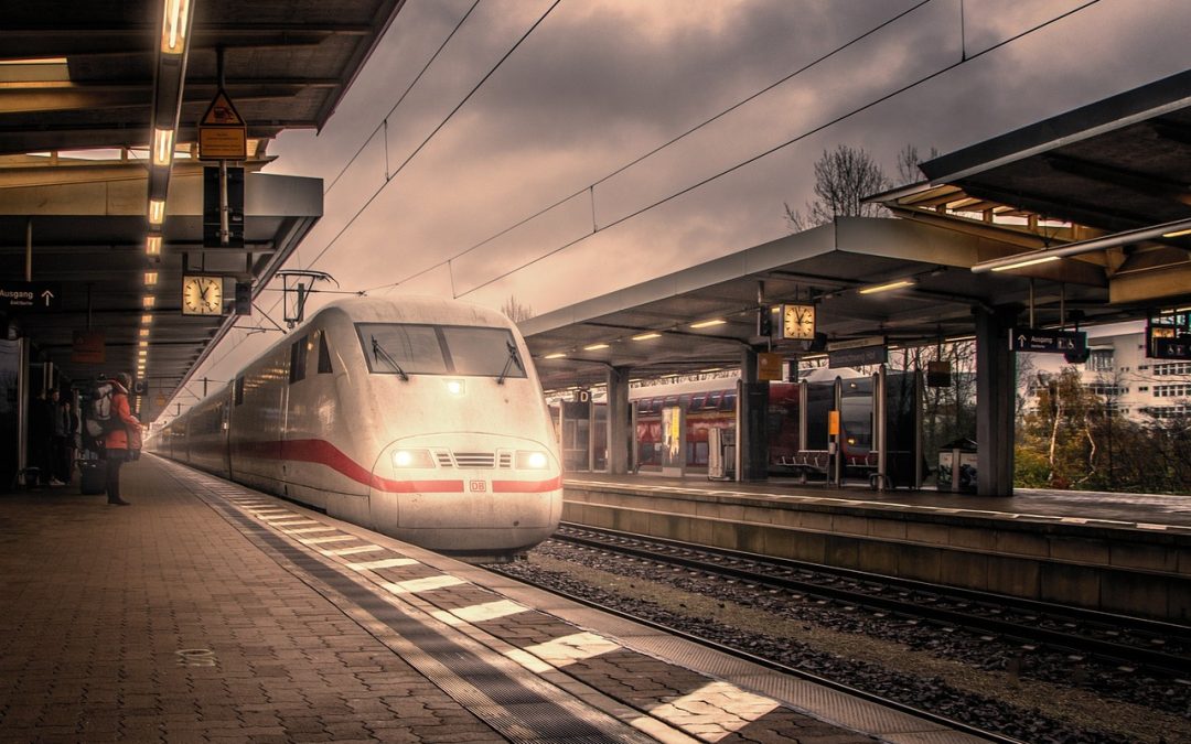 “eScope: Estimating Power Consumption on Mobile Platforms for Streaming Applications”