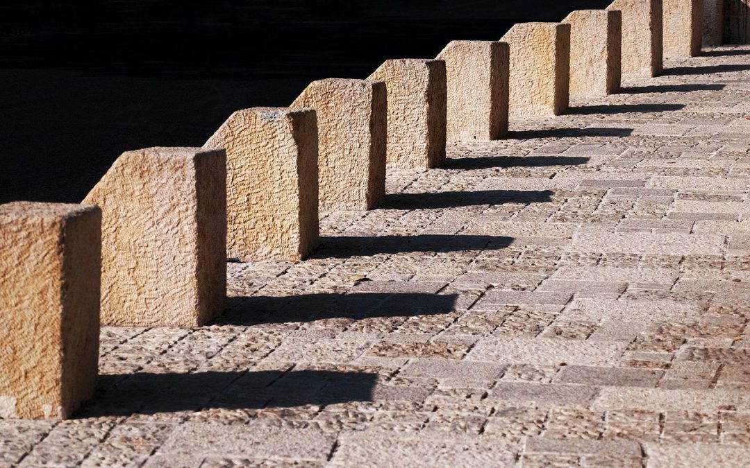 “The Enigmatic Art of On Kawara: Unraveling the Mystery”